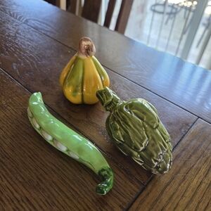 Vintage Ceramic Set Of 3 Vegetables- Artichoke,Squash And Bean